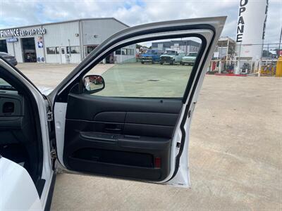 2008 Ford Crown Victoria Police Interceptor   - Photo 15 - Houston, TX 77082