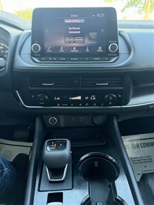 2023 Nissan Rogue SV - Photo 18 - Houston, TX 77082