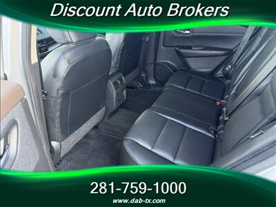 2023 Nissan Rogue SV - Photo 13 - Houston, TX 77082