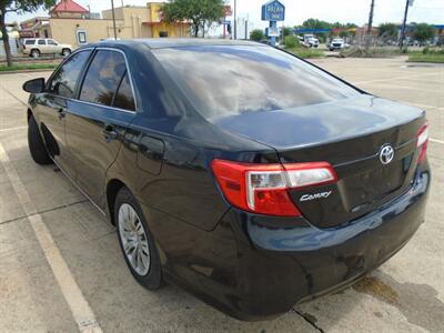 2014 Toyota Camry L   - Photo 8 - Houston, TX 77082