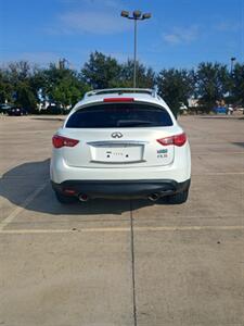 2011 INFINITI FX35   - Photo 5 - Houston, TX 77082