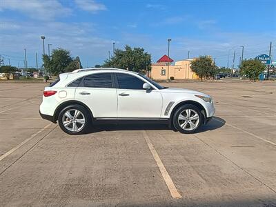 2011 INFINITI FX35   - Photo 7 - Houston, TX 77082