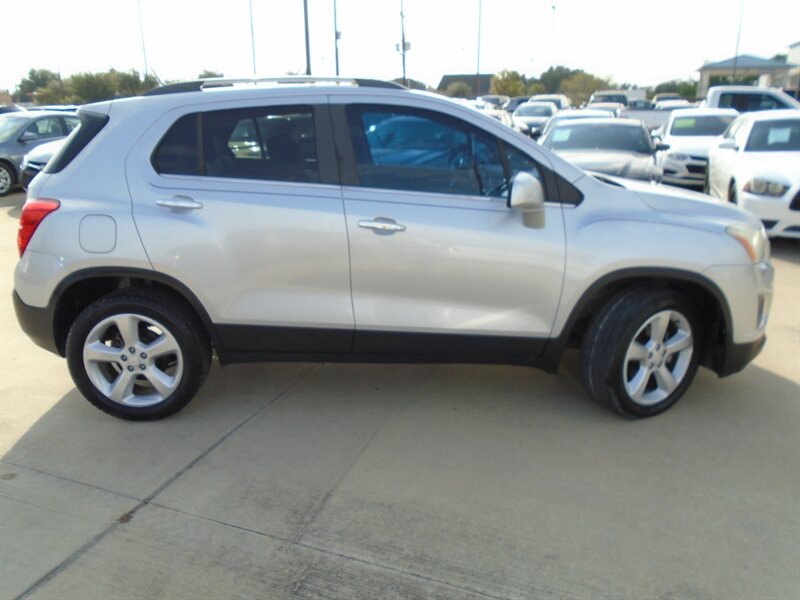 2015 Chevrolet Trax LTZ - Photo 4 - Houston, TX 77082