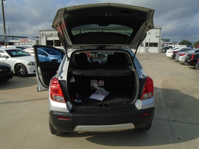 2015 Chevrolet Trax LTZ - Photo 14 - Houston, TX 77082