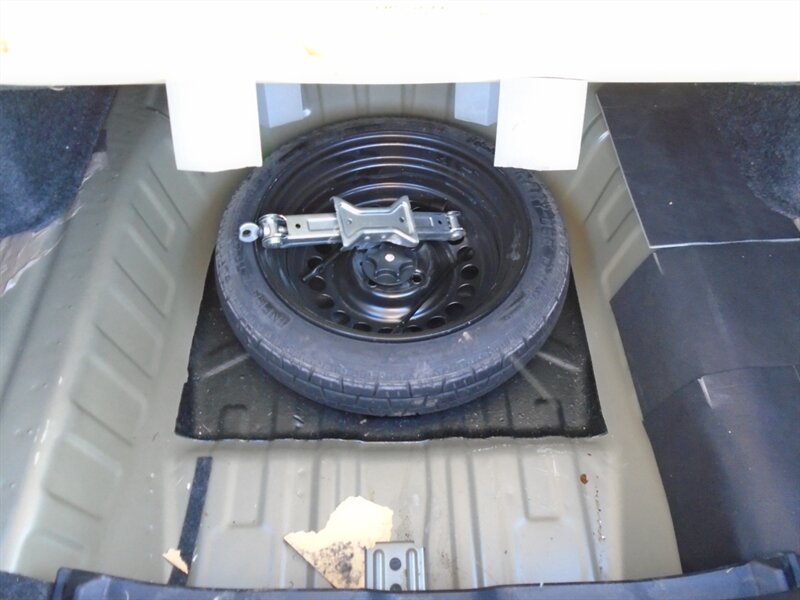 2021 Nissan Versa SV - Photo 16 - Houston, TX 77082