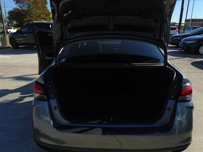 2021 Nissan Versa SV - Photo 14 - Houston, TX 77082