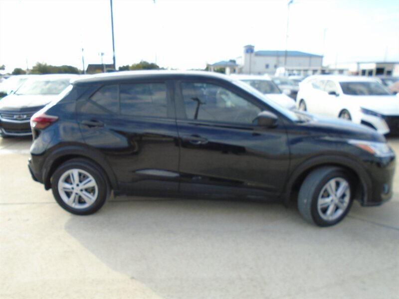 2023 Nissan Kicks S - Photo 4 - Houston, TX 77082