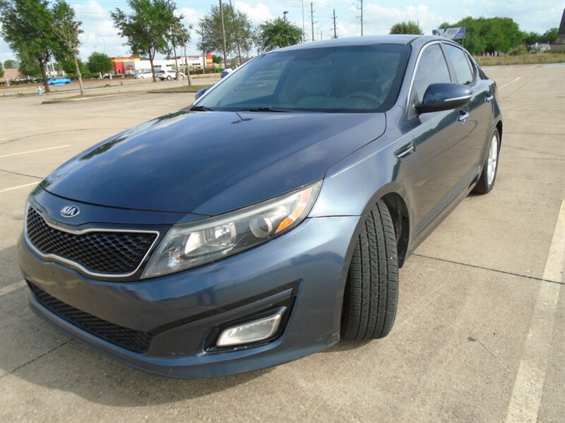 2015 Kia Optima LX   - Photo 1 - Houston, TX 77082