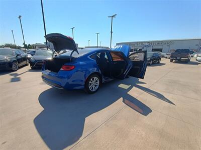 2015 Chrysler 200 Limited   - Photo 15 - Houston, TX 77082