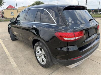 2018 Mercedes-Benz GLC GLC 300   - Photo 11 - Houston, TX 77082