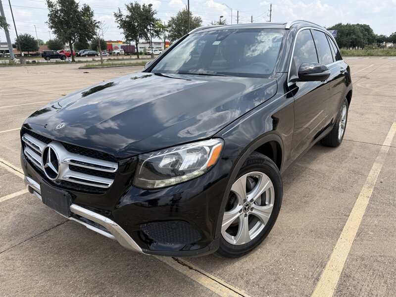 2018 Mercedes-Benz GLC GLC 300   - Photo 1 - Houston, TX 77082