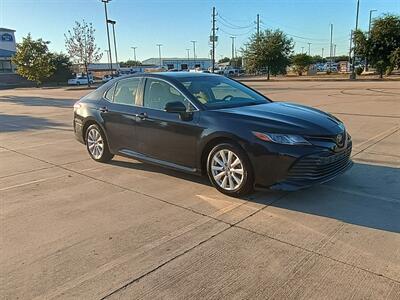 2018 Toyota Camry L   - Photo 8 - Houston, TX 77082