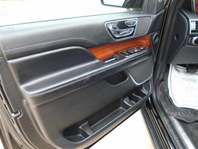 2018 Lincoln Navigator Reserve   - Photo 16 - Houston, TX 77082