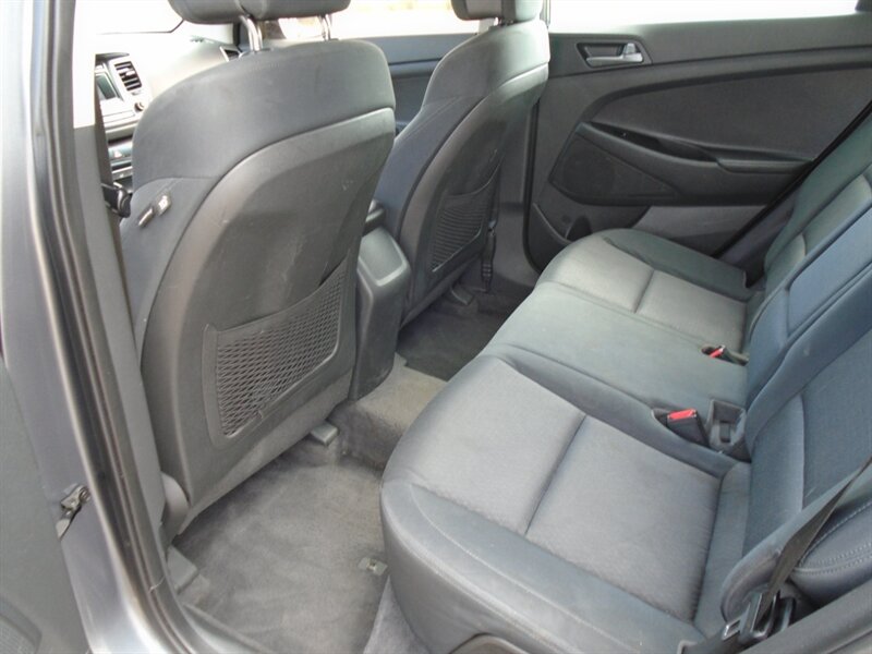 2017 Hyundai TUCSON SE - Photo 23 - Houston, TX 77082