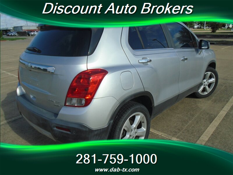 2015 Chevrolet Trax LTZ - Photo 5 - Houston, TX 77082