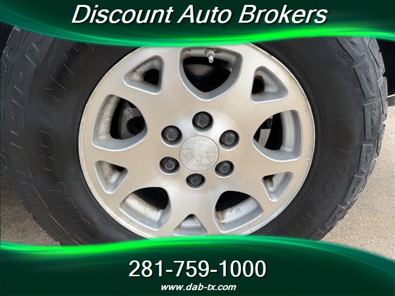 2005 GMC Yukon - Photo 27 - Houston, TX 77082
