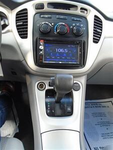 2006 Toyota Highlander - Photo 23 - Houston, TX 77082