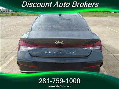 2024 Hyundai ELANTRA SE - Photo 6 - Houston, TX 77082