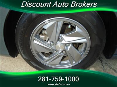 2024 Hyundai ELANTRA SE - Photo 9 - Houston, TX 77082