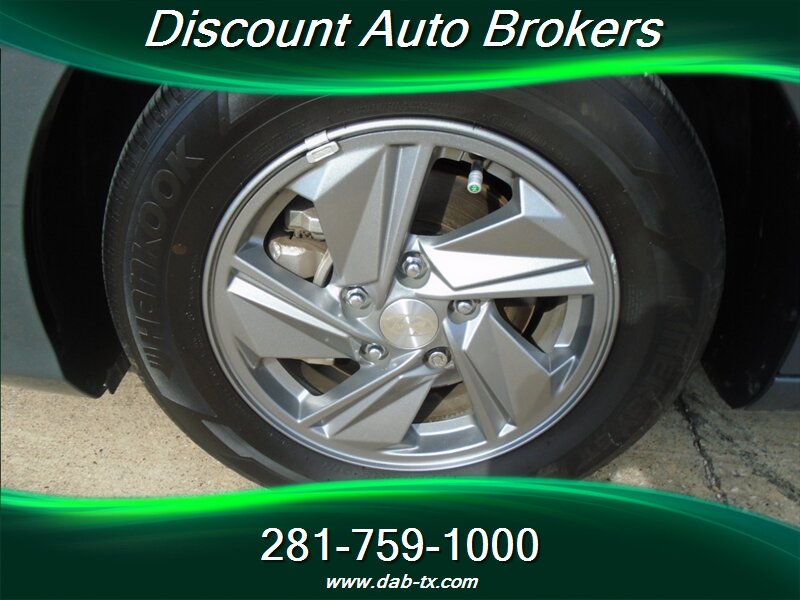 2024 Hyundai ELANTRA SE - Photo 9 - Houston, TX 77082