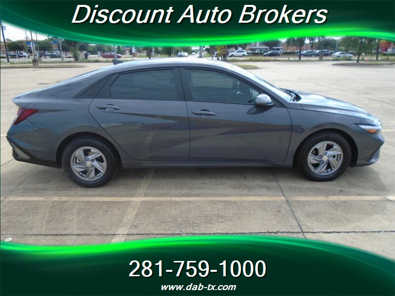 2024 Hyundai ELANTRA SE - Photo 4 - Houston, TX 77082