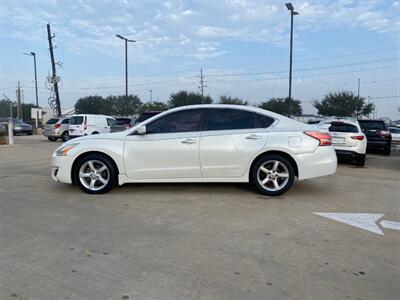 2013 Nissan Altima 2.5   - Photo 2 - Houston, TX 77082