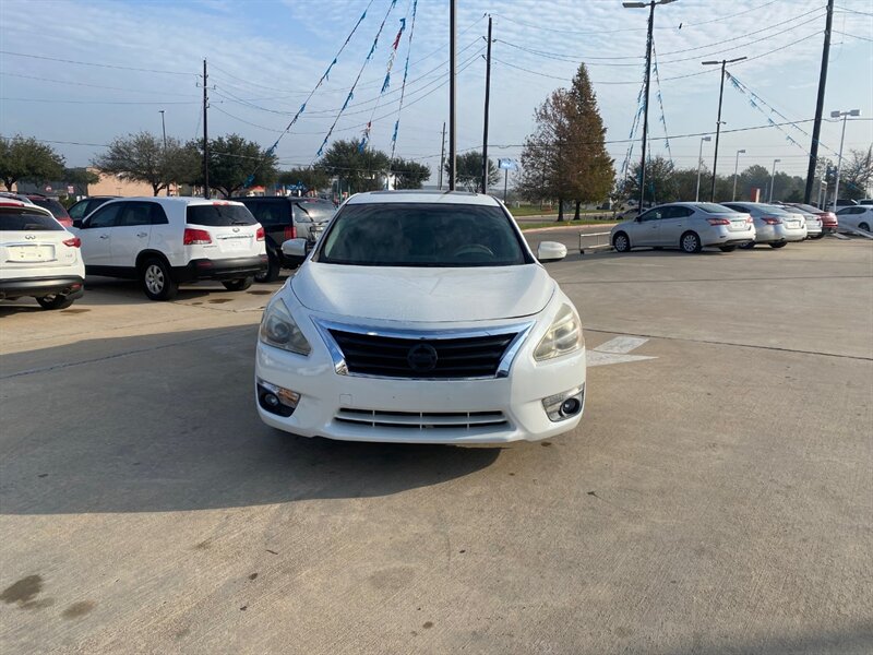 2013 Nissan Altima 2.5   - Photo 1 - Houston, TX 77082