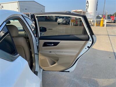 2013 Nissan Altima 2.5   - Photo 15 - Houston, TX 77082