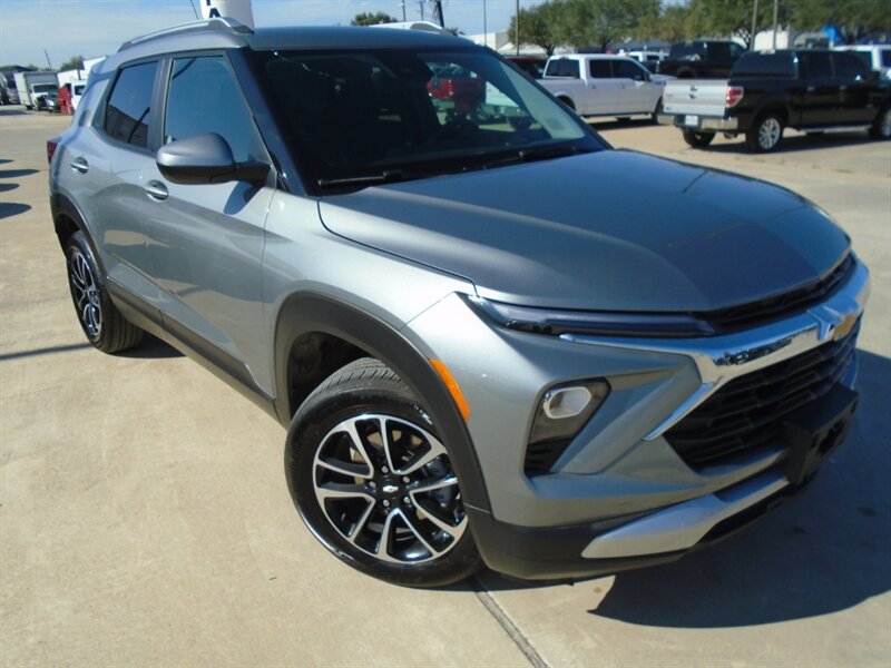2025 Chevrolet Trailblazer LT - Photo 3 - Houston, TX 77082