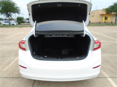 2017 Chevrolet Cruze LS Auto   - Photo 7 - Houston, TX 77082