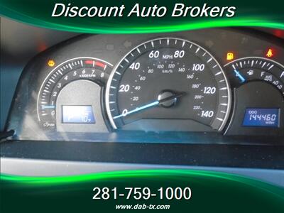 2014 Toyota Camry L   - Photo 16 - Houston, TX 77082
