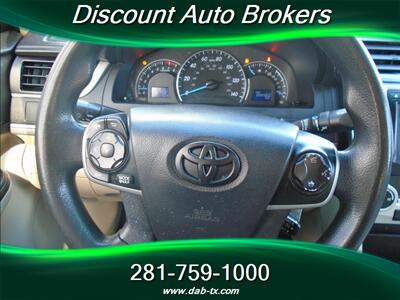 2014 Toyota Camry L   - Photo 14 - Houston, TX 77082