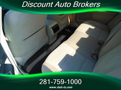 2014 Toyota Camry L   - Photo 12 - Houston, TX 77082
