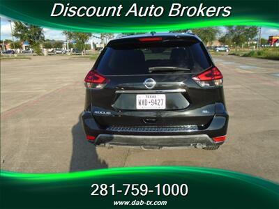 2018 Nissan Rogue S   - Photo 4 - Houston, TX 77082