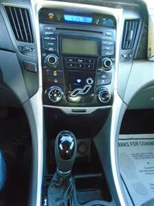 2012 Hyundai SONATA GLS   - Photo 17 - Houston, TX 77082