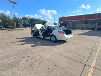 2013 Nissan Altima 2.5   - Photo 12 - Houston, TX 77082