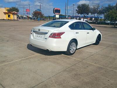 2013 Nissan Altima 2.5   - Photo 6 - Houston, TX 77082