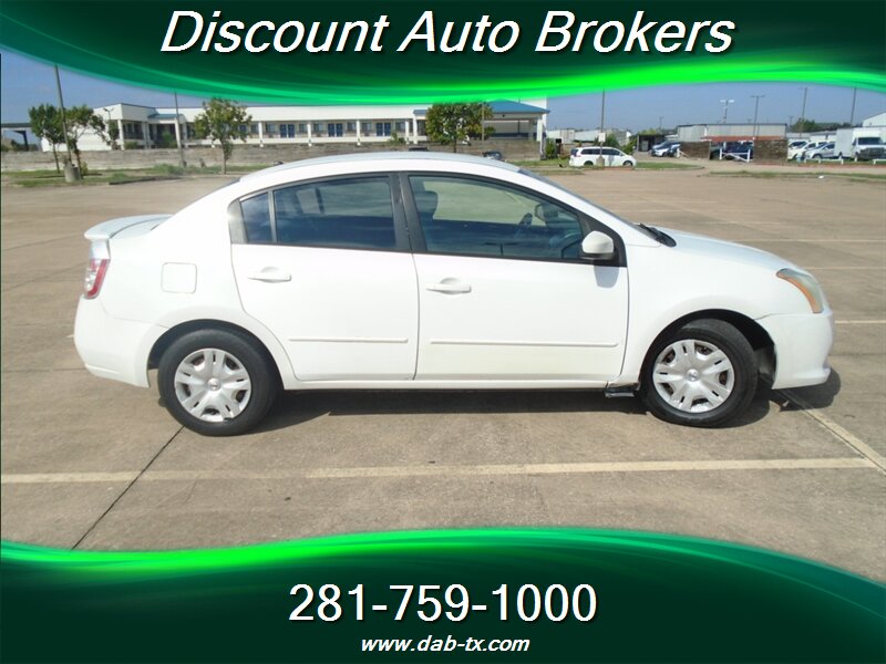 2012 Nissan Sentra 2.0 - Photo 4 - Houston, TX 77082