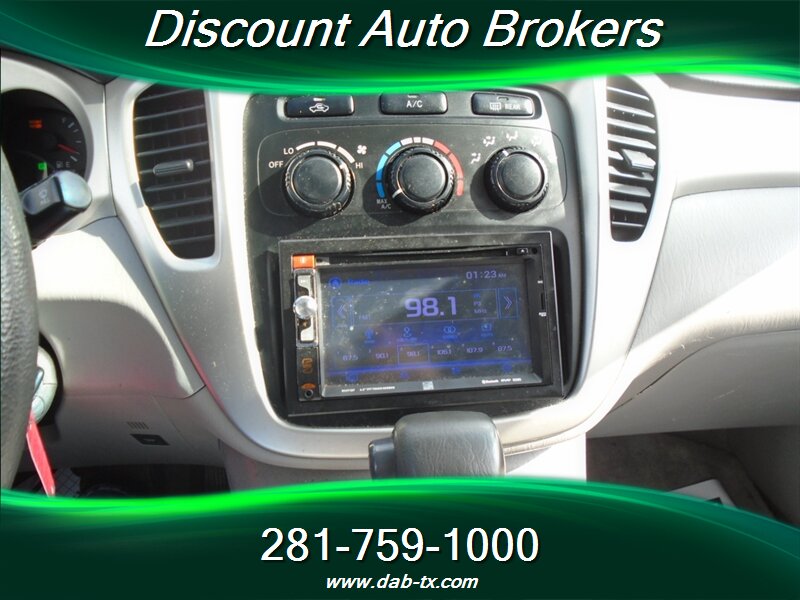 2006 Toyota Highlander - Photo 13 - Houston, TX 77082