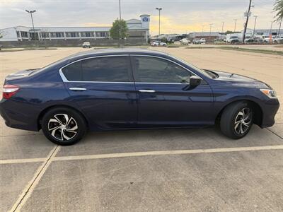 2016 Honda Accord LX w/Honda Sensing   - Photo 4 - Houston, TX 77082