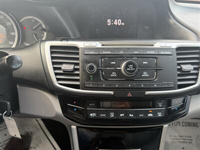 2016 Honda Accord LX w/Honda Sensing   - Photo 19 - Houston, TX 77082