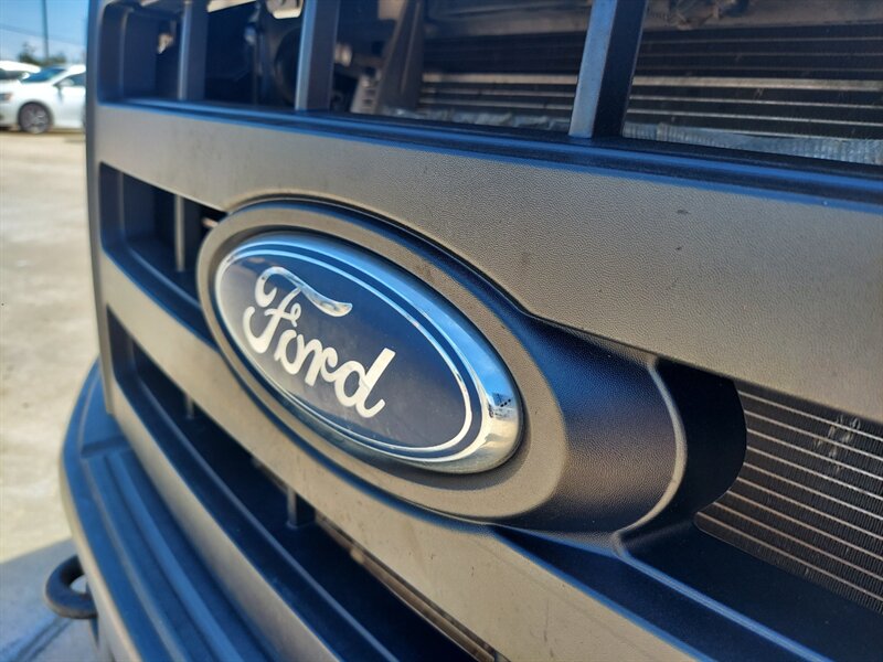 2008 Ford F-350 Super Duty XL XL 4dr Crew Cab SB DRW - Photo 9 - Houston, TX 77082