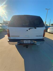 2002 Chevrolet Suburban 1500   - Photo 5 - Houston, TX 77082