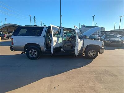 2002 Chevrolet Suburban 1500   - Photo 15 - Houston, TX 77082