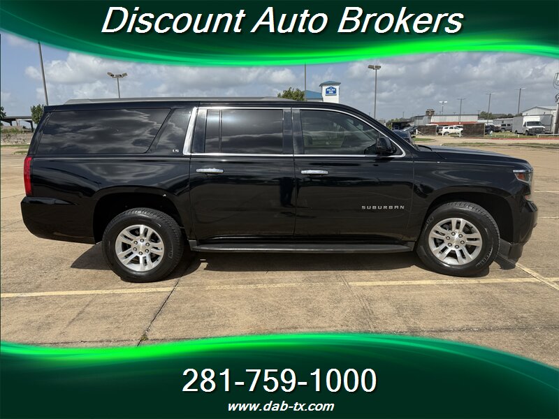 2016 Chevrolet Suburban LS - Photo 4 - Houston, TX 77082