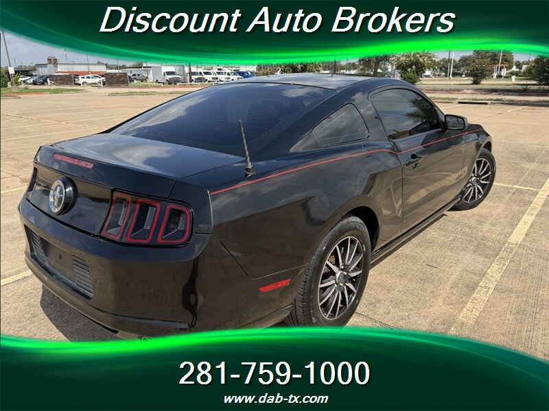 2014 Ford Mustang V6 - Photo 5 - Houston, TX 77082