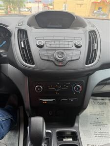 2019 Ford Escape S - Photo 20 - Houston, TX 77082