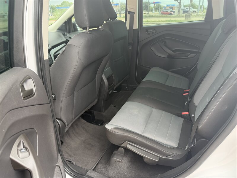 2019 Ford Escape S - Photo 14 - Houston, TX 77082