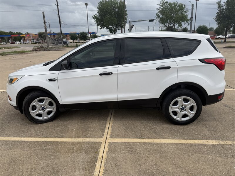 2019 Ford Escape S - Photo 10 - Houston, TX 77082