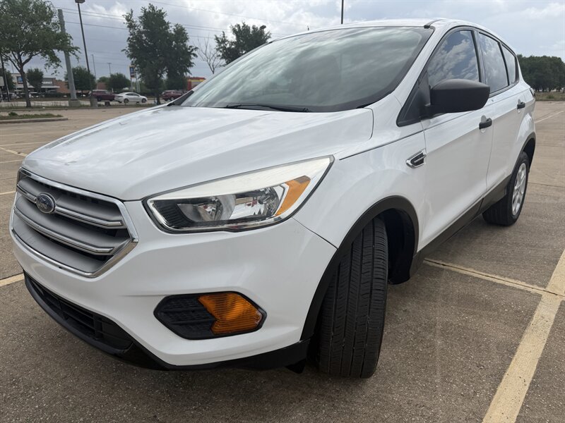 2019 Ford Escape S   - Photo 1 - Houston, TX 77082